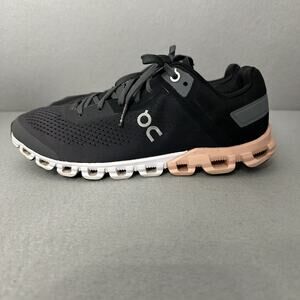 On Cloud Running Cloudflow Shoes Women’s Size 8 Black & Pink Nurse Comfort -READ